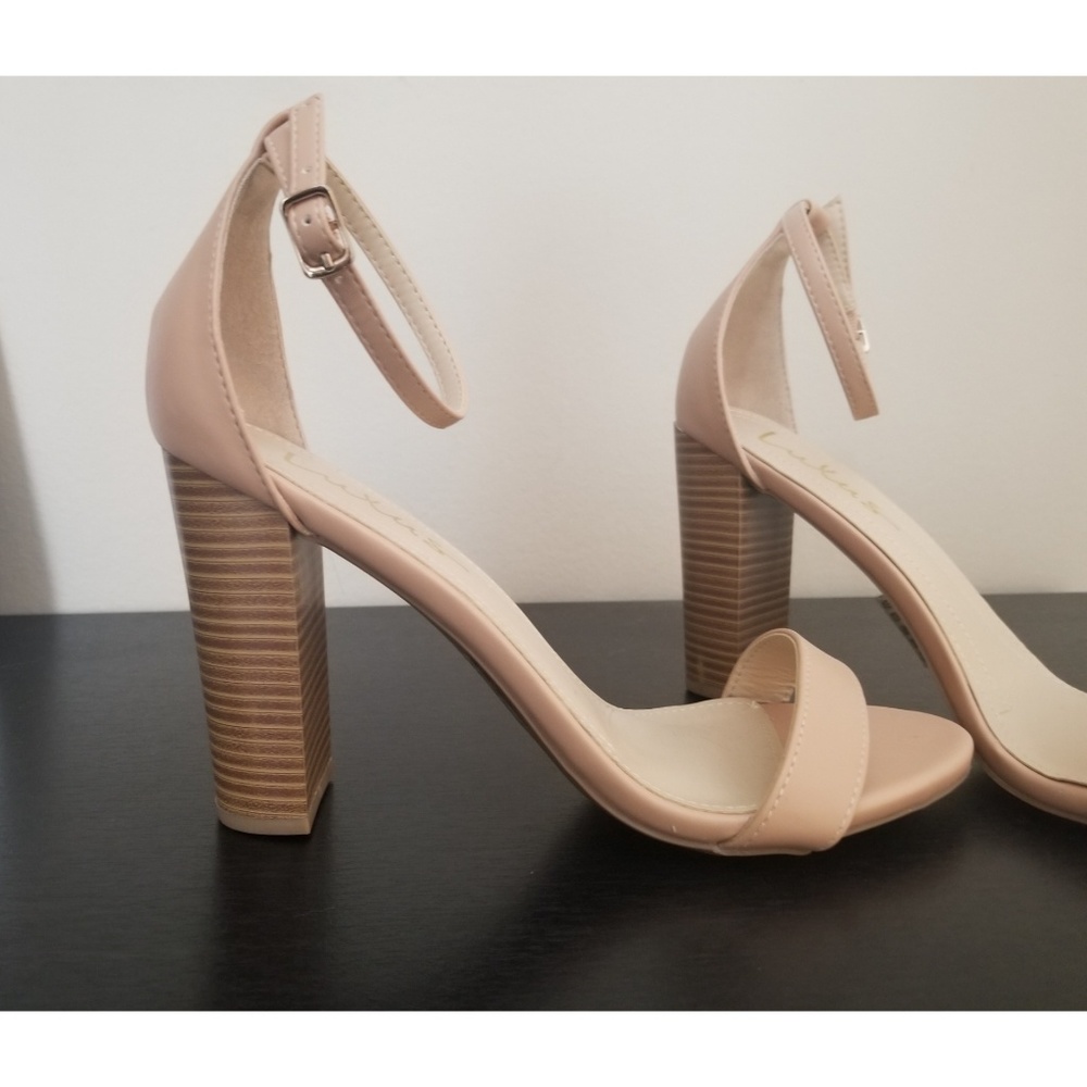 LULUS 4" WRAPPED BLOCK HEEL